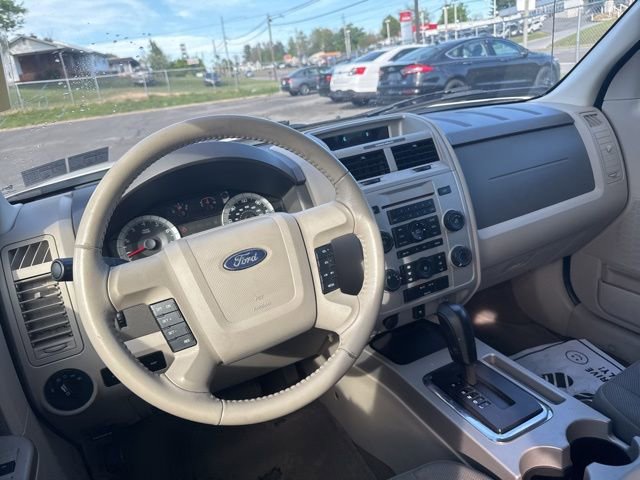 Used 2009 Ford Escape XLT AWD/4WD image 12