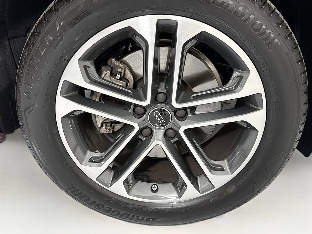 Used 2025 Audi Q5 Premium w/ Premium Plus AWD/4WD image 32