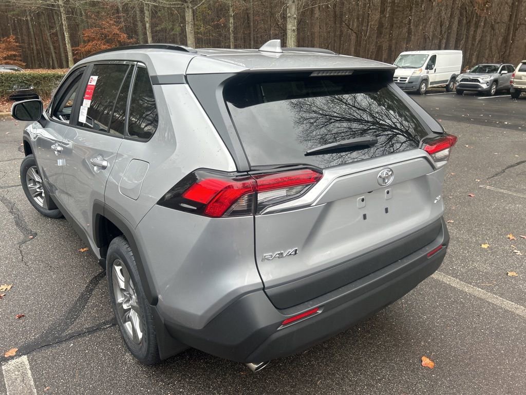 New 2025 Toyota RAV4 XLE image 15
