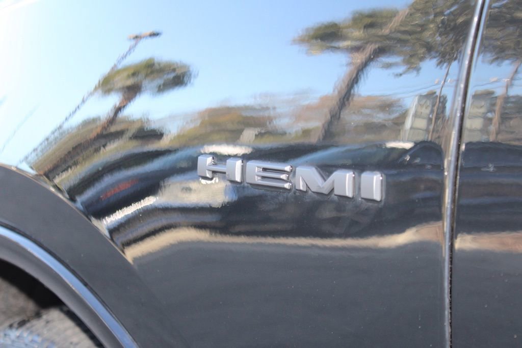 Used 2022 Dodge Durango R/T w/ Blacktop Package image 18