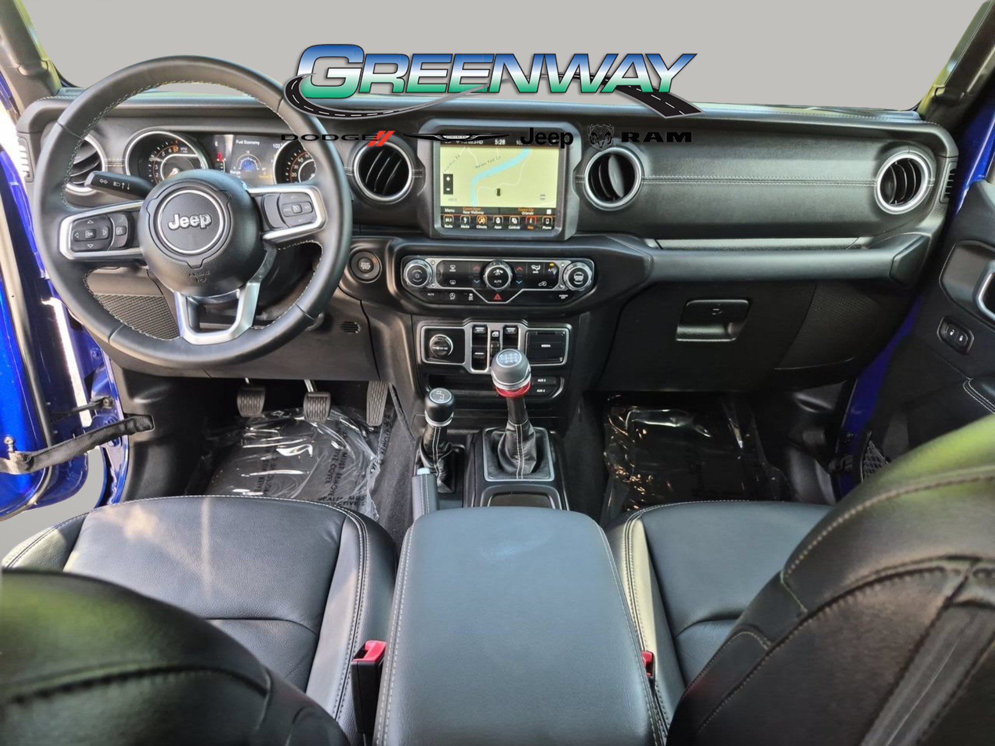 Used 2018 Jeep Wrangler Unlimited Sahara AWD/4WD image 8