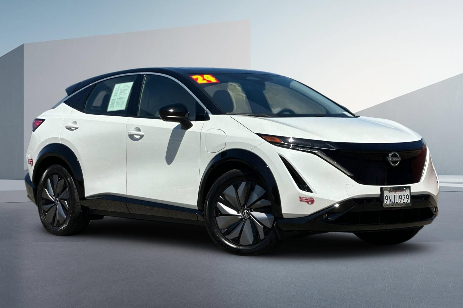 Certified 2024 Nissan Ariya FWD video 2