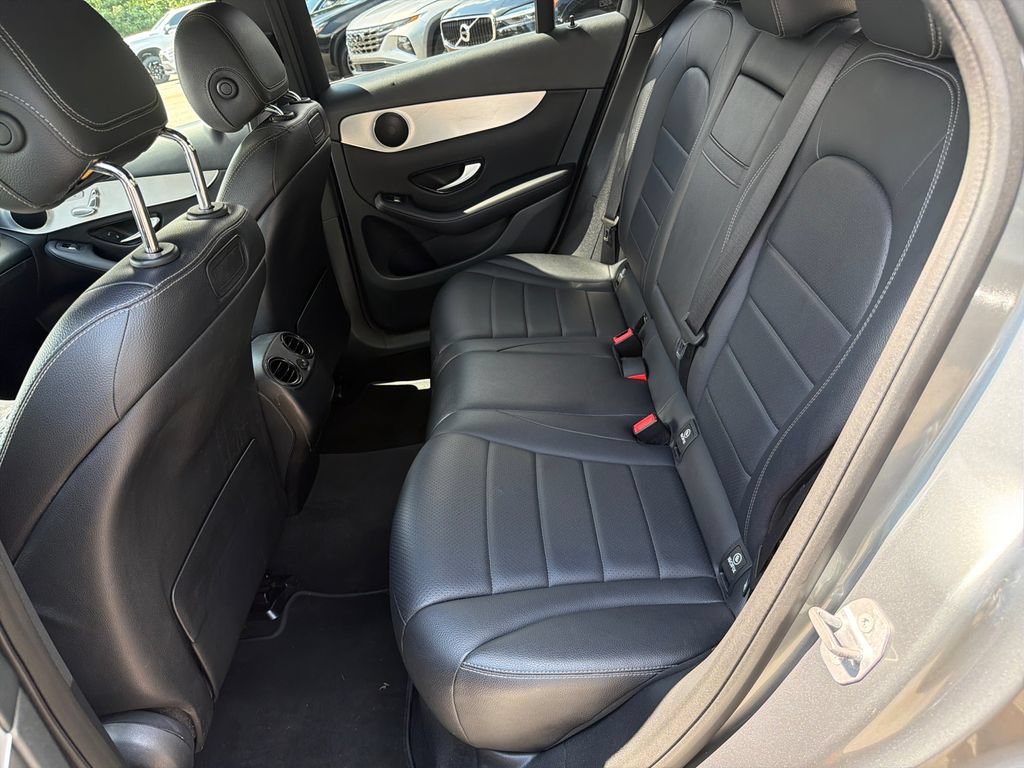 Used 2019 Mercedes-Benz GLC 300 image 20