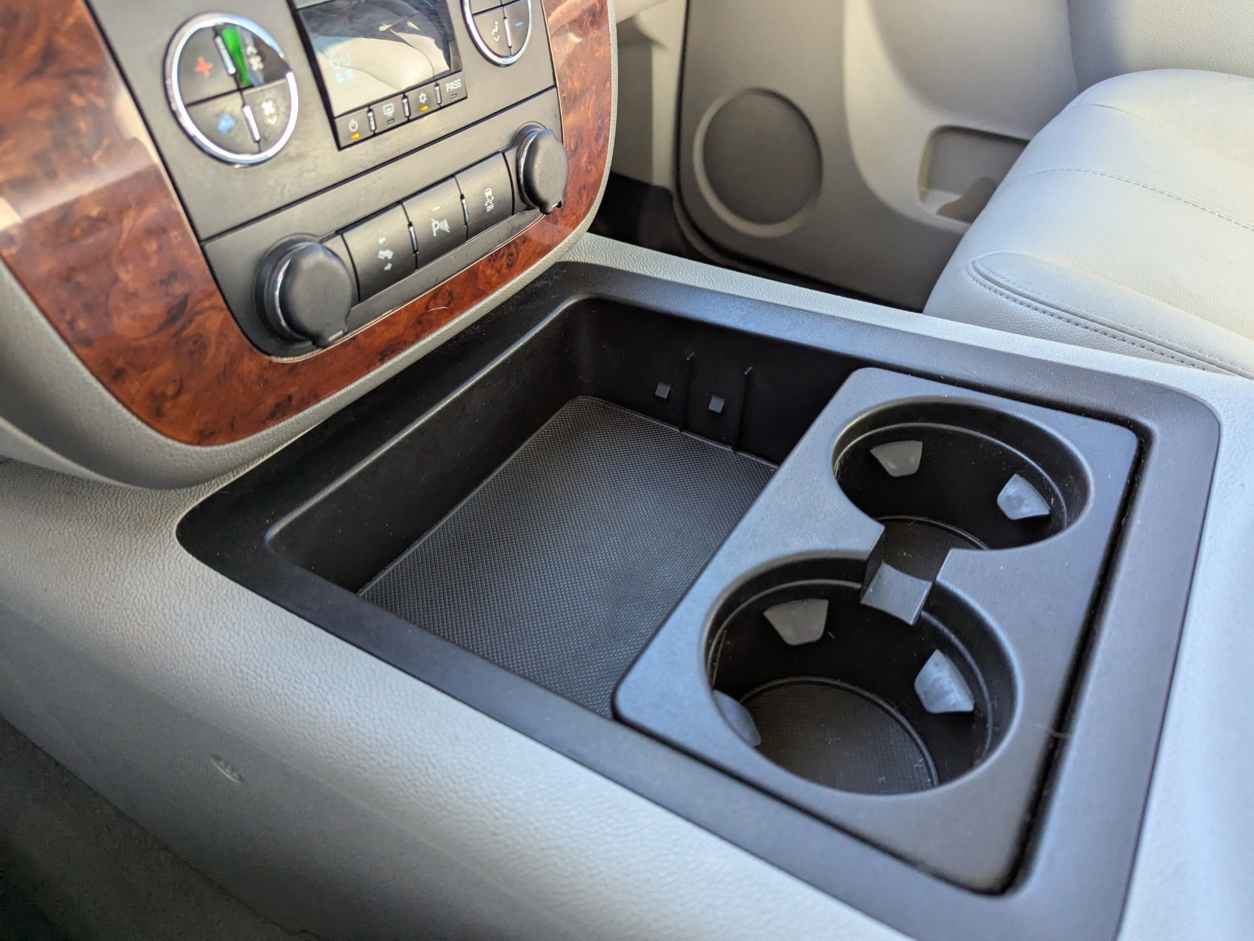 Used 2013 Chevrolet Avalanche LT w/ All-Star Edition AWD/4WD image 24