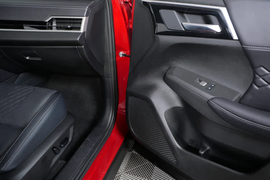 Used 2024 Mitsubishi Outlander SEL Black Edition image 22