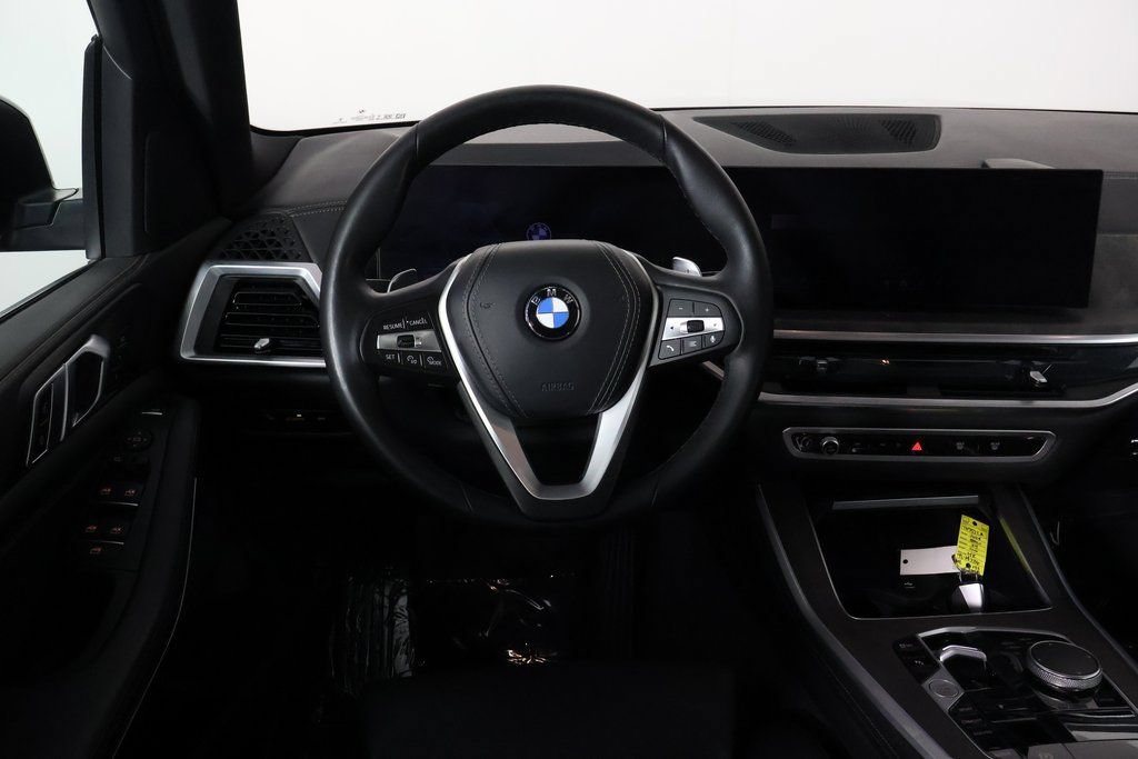 Used 2024 BMW X5 sDrive40i w/ Parking Assistance Package RWD image 8