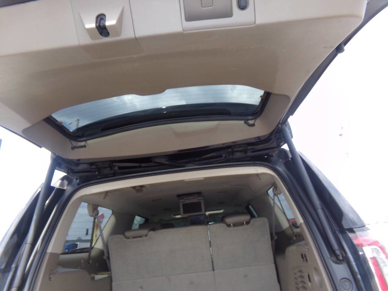 Used 2015 GMC Yukon XL SLT w/ Open Road Package image 25