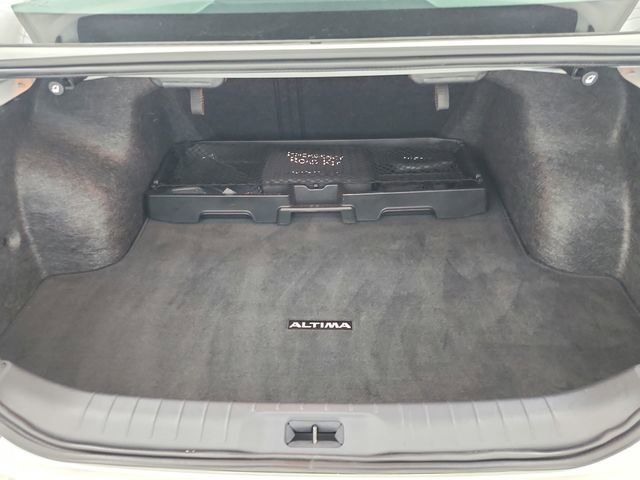 Used 2025 Nissan Altima 2.5 SV FWD image 35