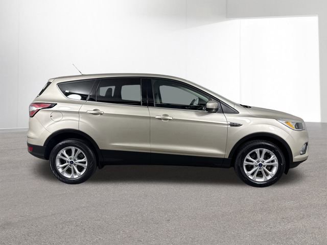Used 2017 Ford Escape SE image 35