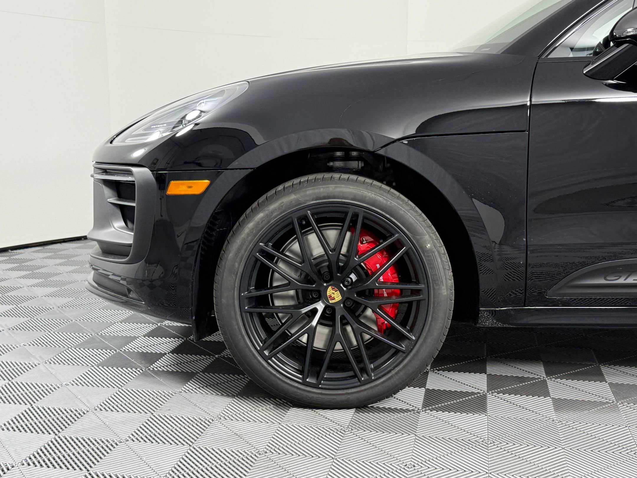 New 2026 Porsche Macan GTS AWD/4WD image 12