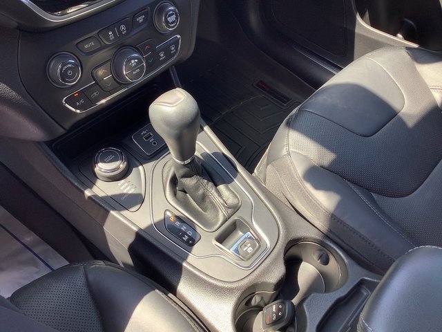 Used 2020 Jeep Cherokee High Altitude image 18