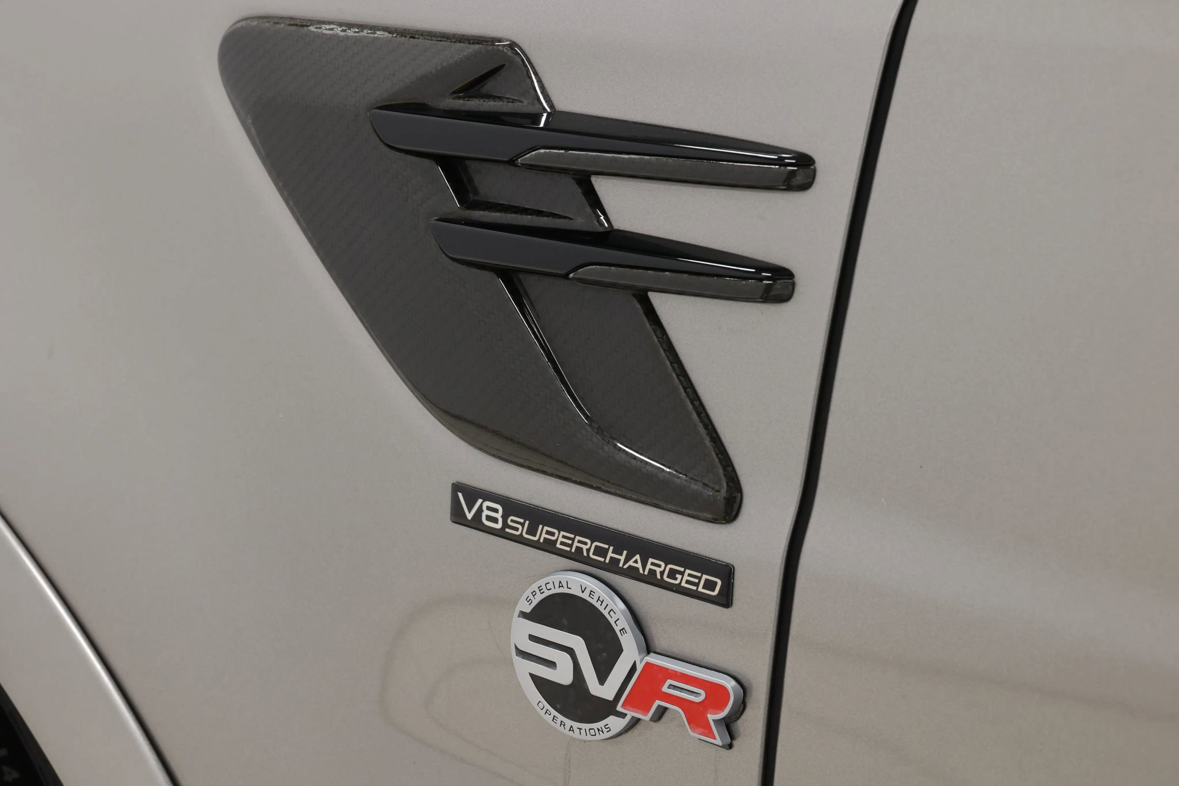 Used 2020 Land Rover Range Rover Sport SVR image 92