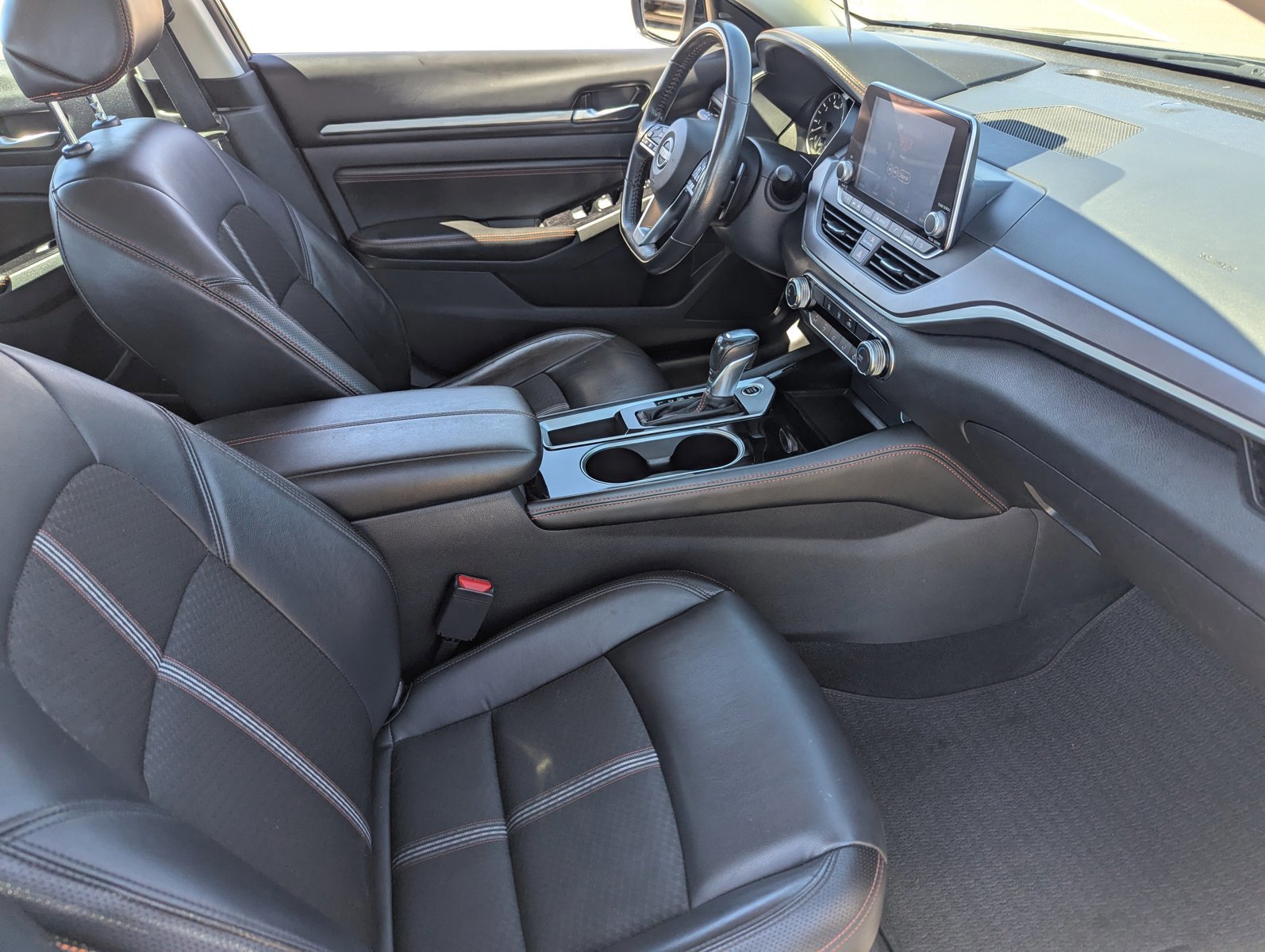 Used 2023 Nissan Altima 2.5 SR image 11