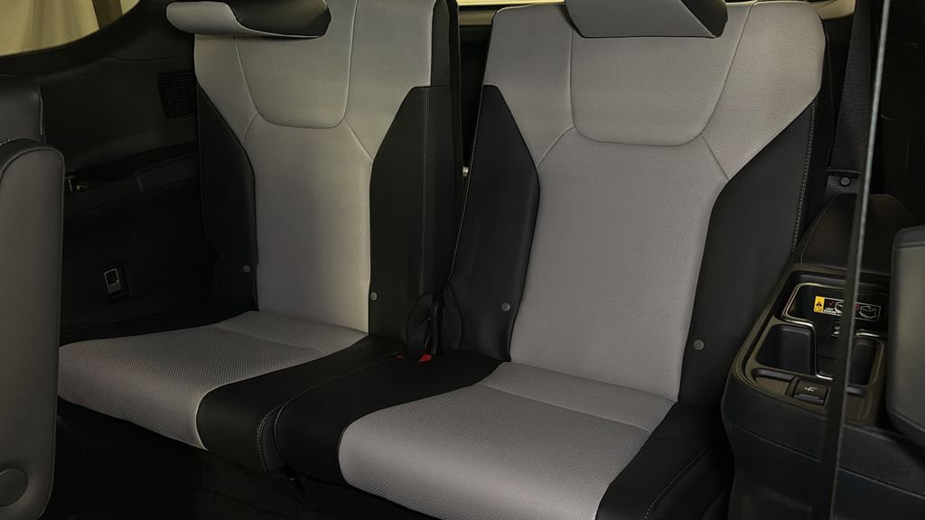 New 2026 Lexus TX 500h AWD image 27