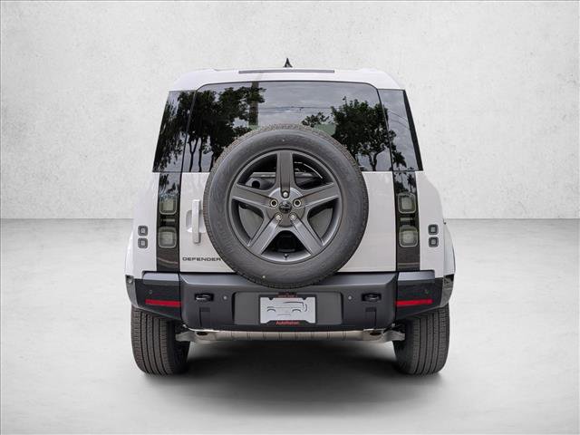 New 2026 Land Rover Defender 110 X-Dynamic SE image 7