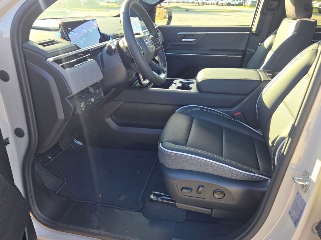 New 2026 GMC Sierra EV Elevation image 24