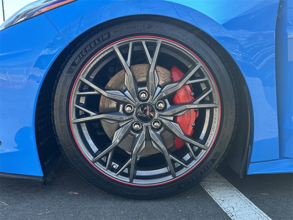 Used 2024 Chevrolet Corvette Stingray Coupe w/ Z51 Performance Package image 13