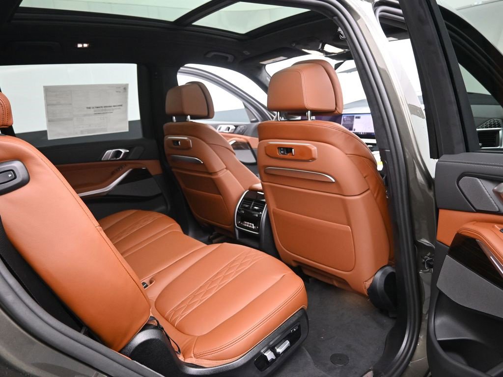 New 2026 BMW X7 xDrive40i w/ M Sport Package image 31