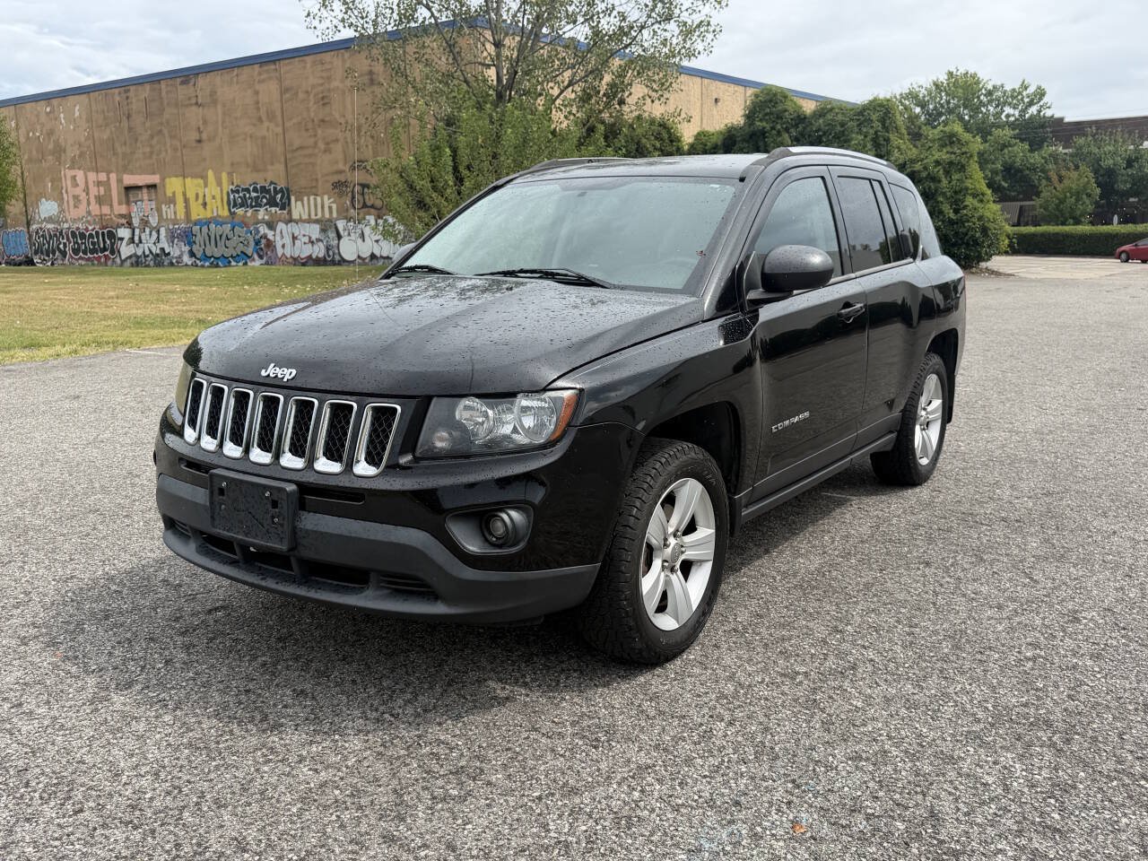 Used 2014 Jeep Compass Sport w/ Power Value Group FWD image 2