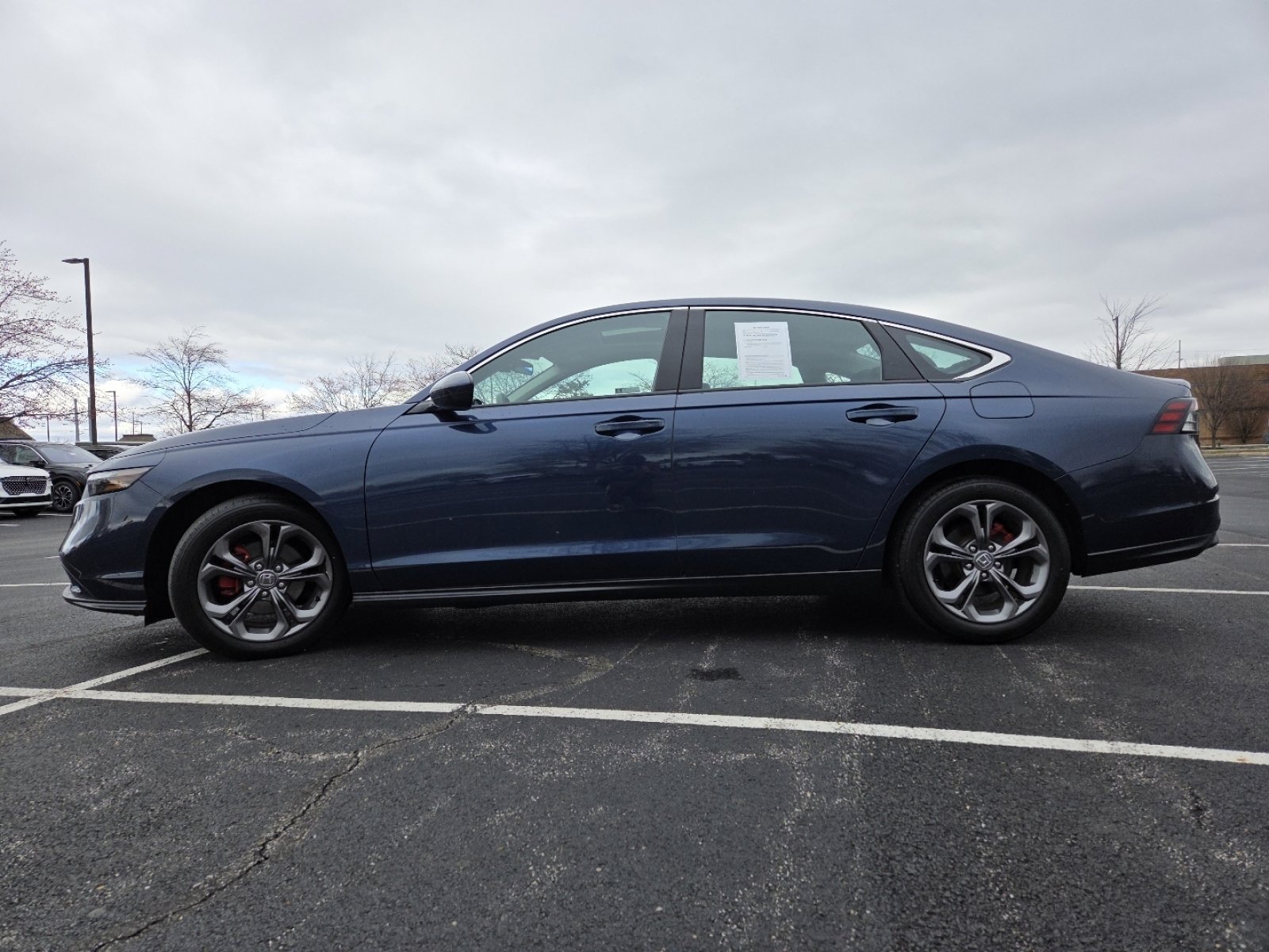 Certified 2023 Honda Accord EX image 14