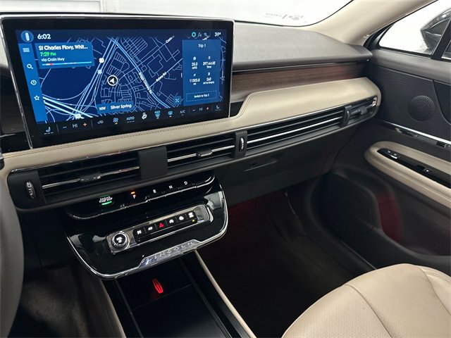 Used 2023 Lincoln Corsair Reserve image 25