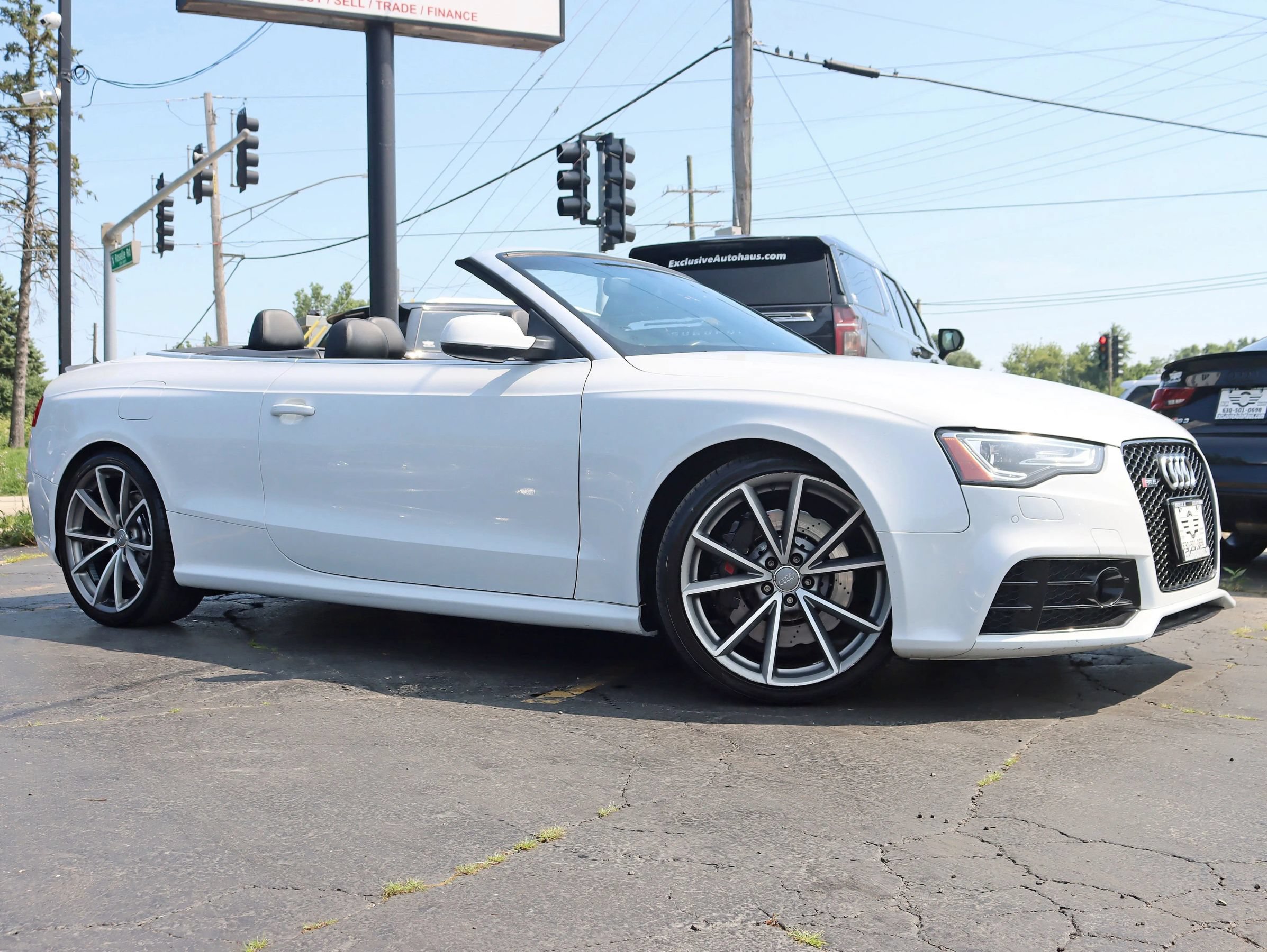 Used 2015 Audi RS 5 Cabriolet AWD/4WD image 2