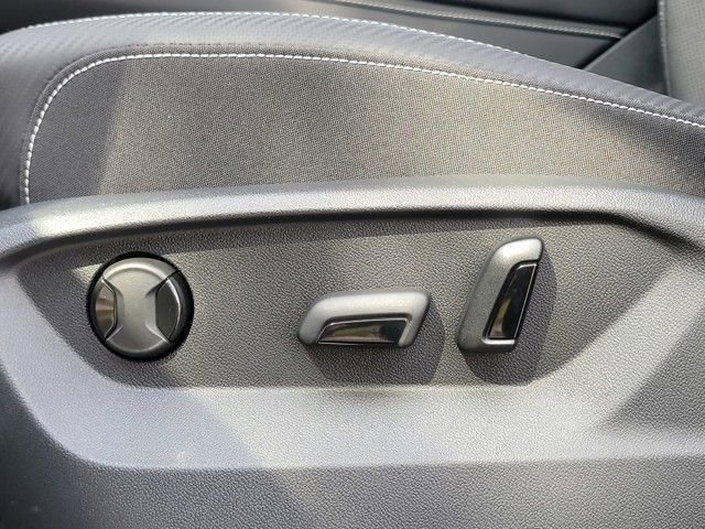 New 2026 Volkswagen Atlas Cross Sport SE image 34