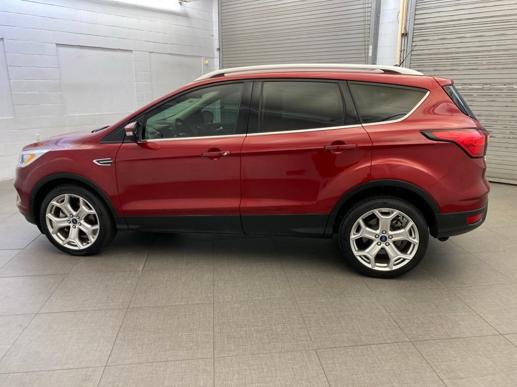 Used 2019 Ford Escape Titanium FWD image 6