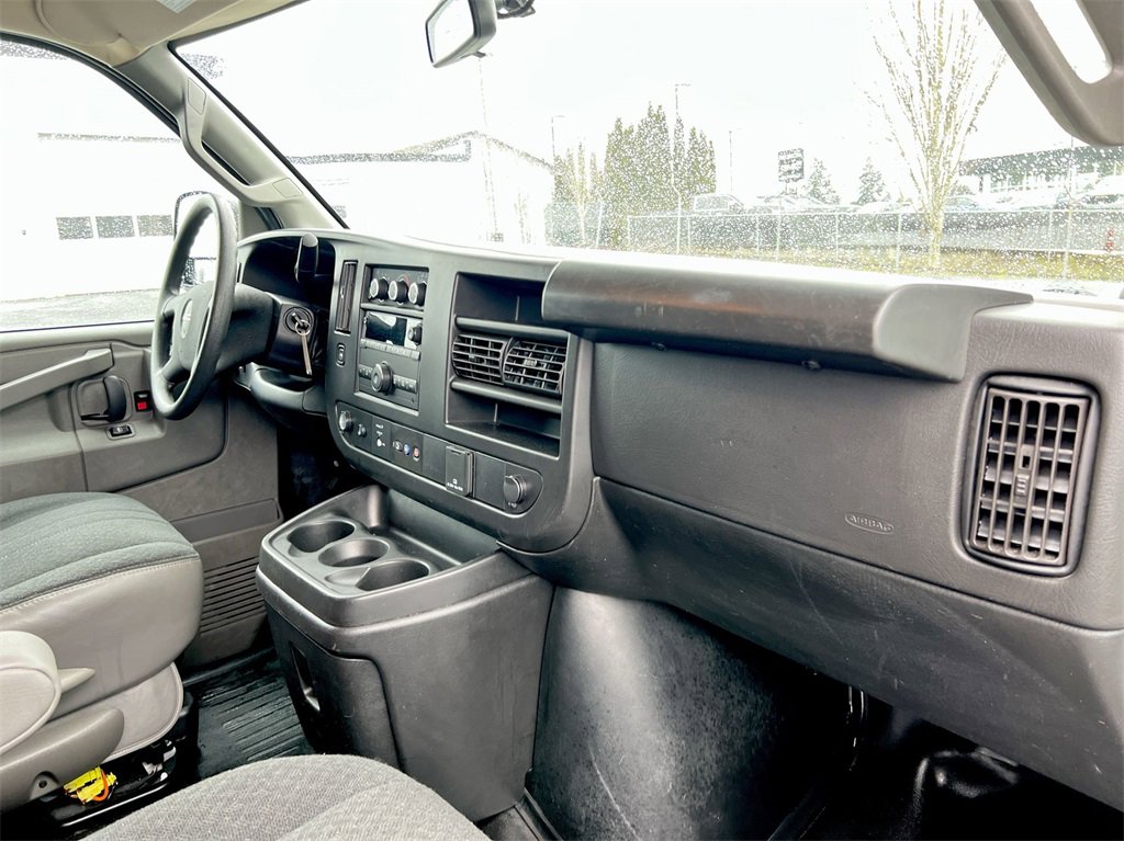 Used 2022 GMC Savana 2500 w/ Driver Convenience Package image 21