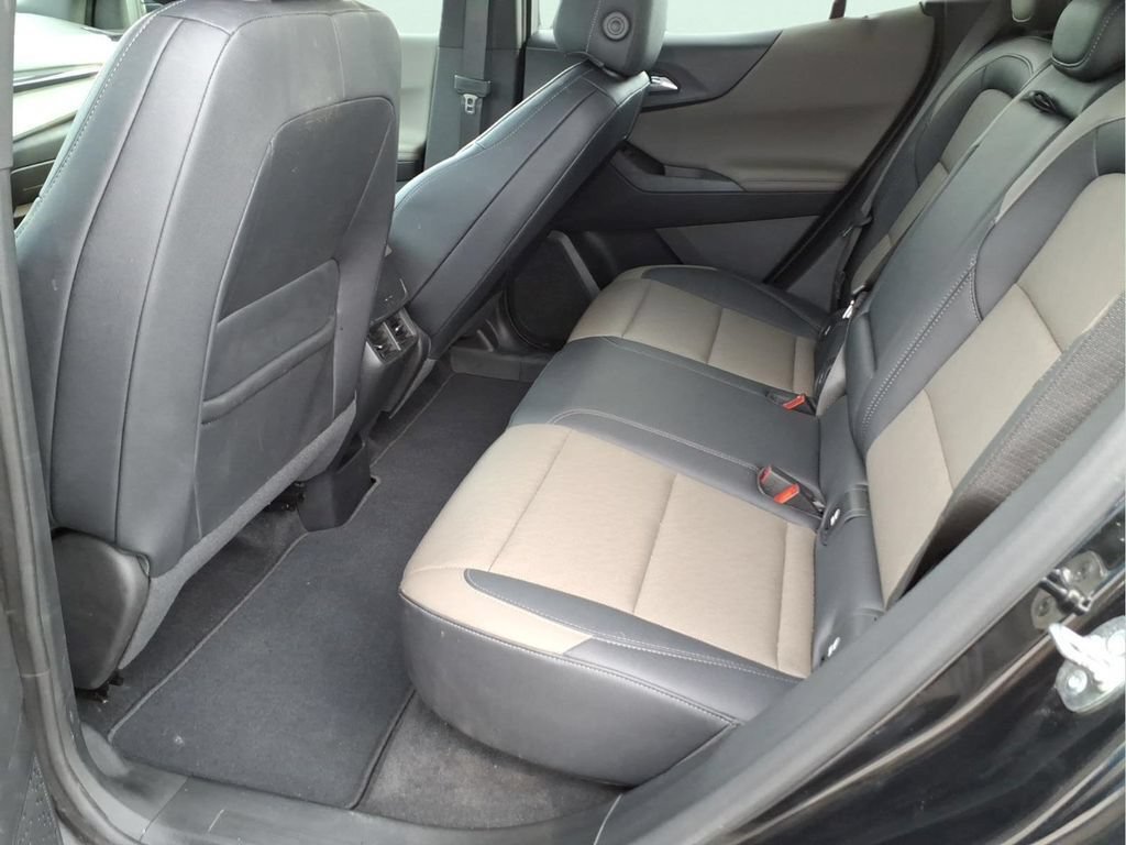 Used 2025 Chevrolet Equinox LT w/ Convenience Package II AWD/4WD image 16
