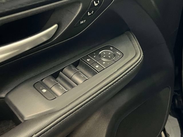 Used 2025 Toyota Grand Highlander AWD Hybrid image 16