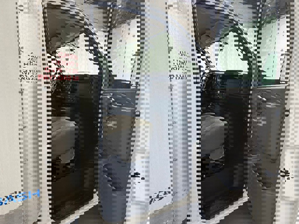 Used 2022 Chevrolet Express 3500 w/ Power Convenience Package image 39