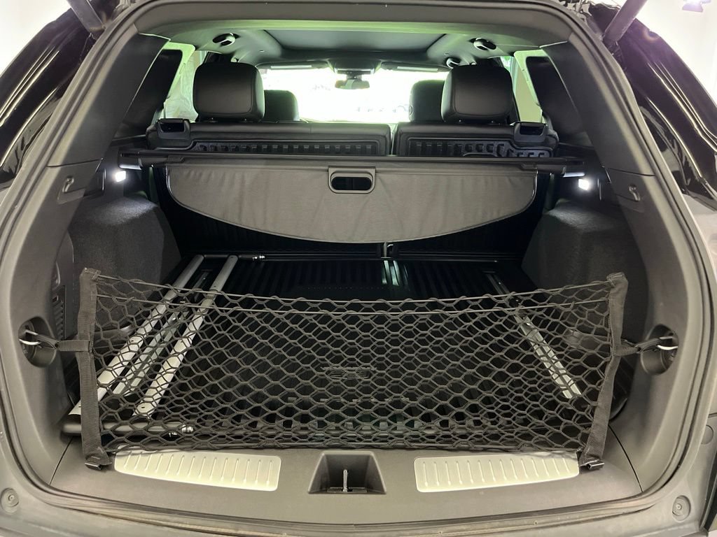 Certified 2024 Cadillac XT5 Premium Luxury w/ LPO, Floor Liner Package AWD/4WD image 13