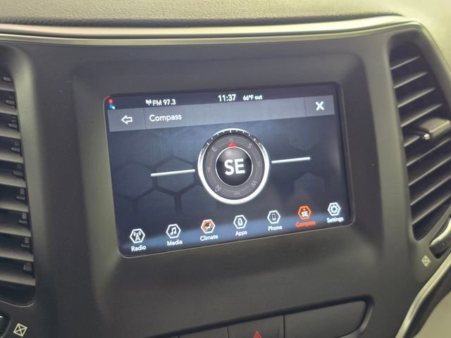 Used 2020 Jeep Cherokee Latitude Plus image 35