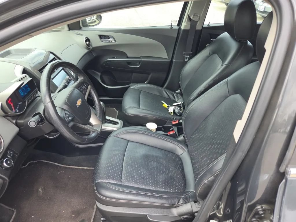 Used 2015 Chevrolet Sonic LTZ FWD image 10