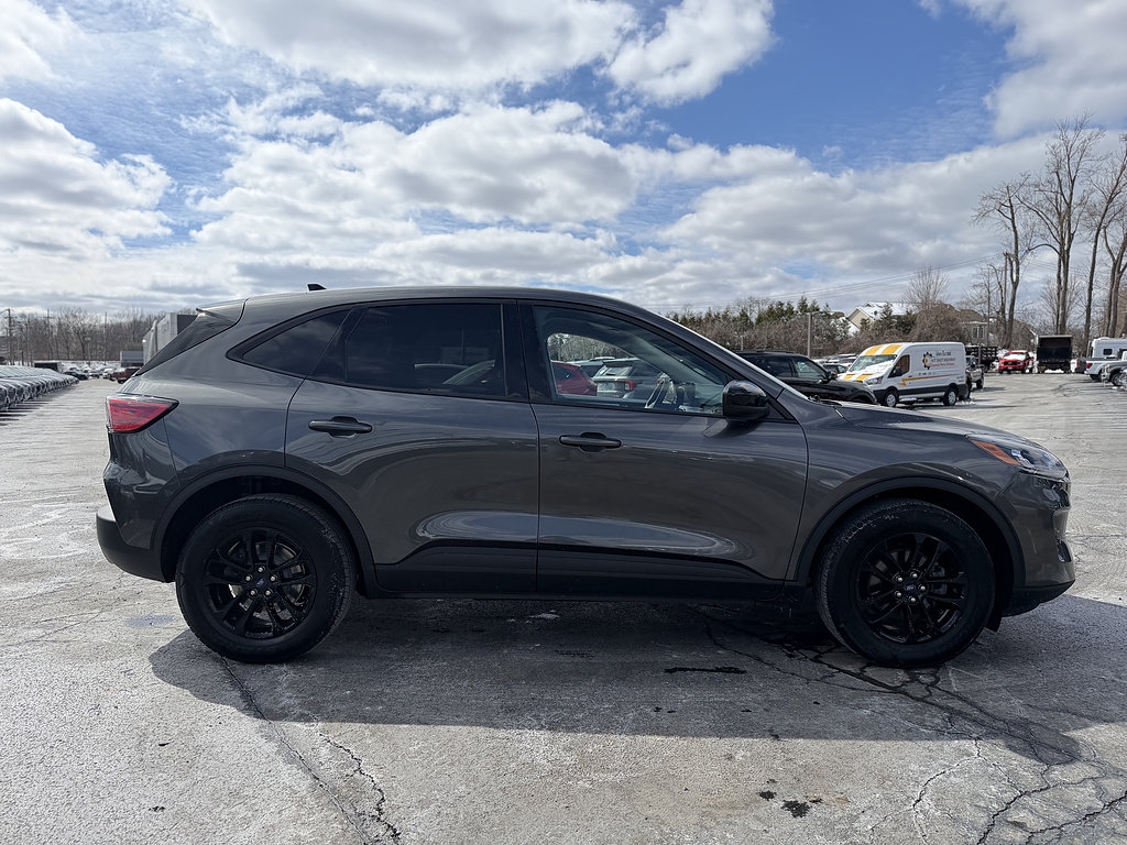 Used 2020 Ford Escape SE Sport AWD/4WD image 9