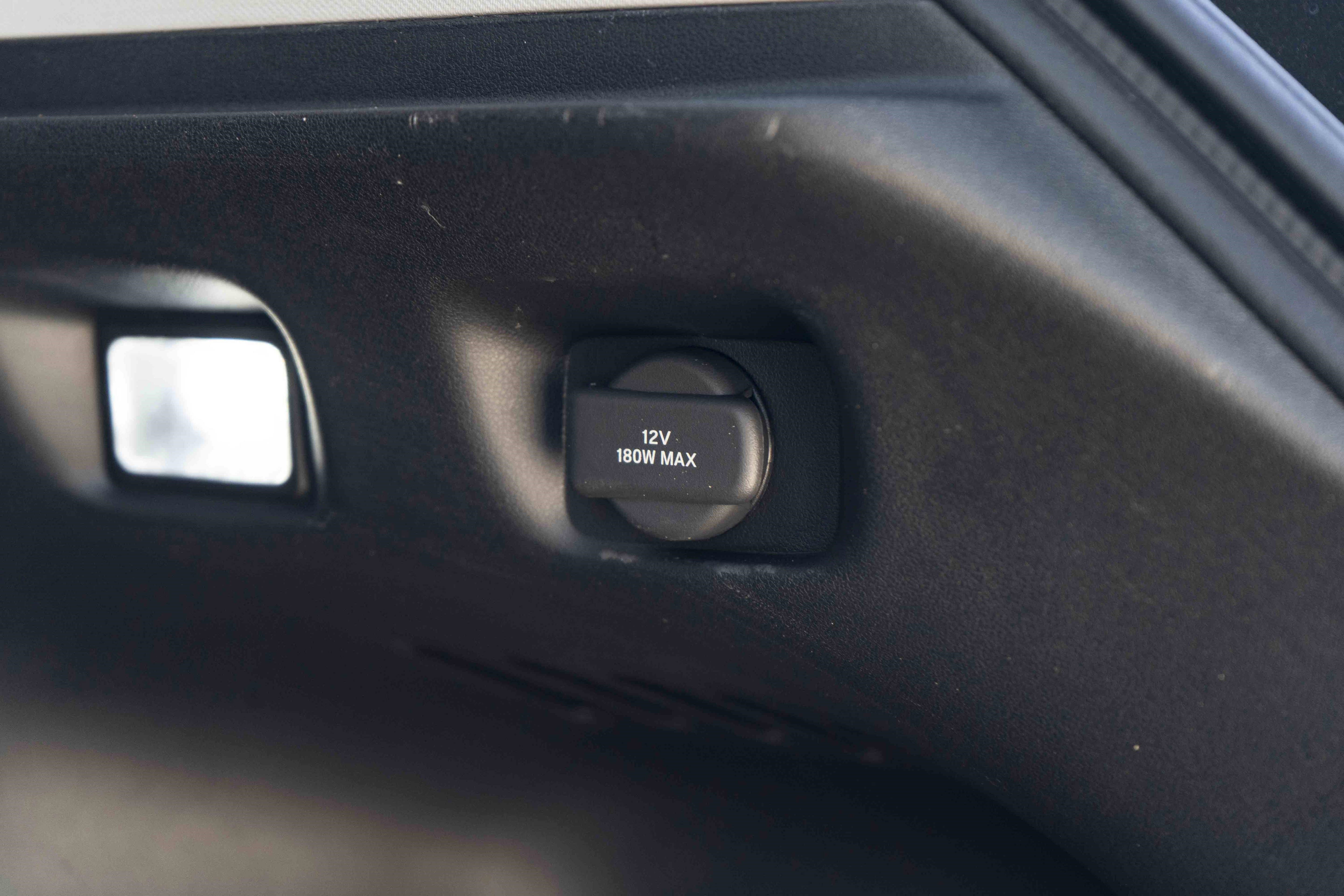 Used 2025 Honda HR-V LX image 41