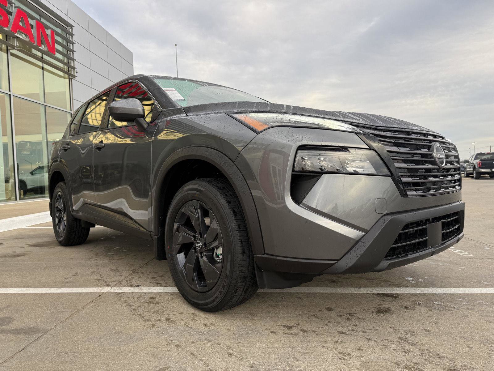 New 2026 Nissan Rogue SV w/ Cold Weather Package FWD image 4
