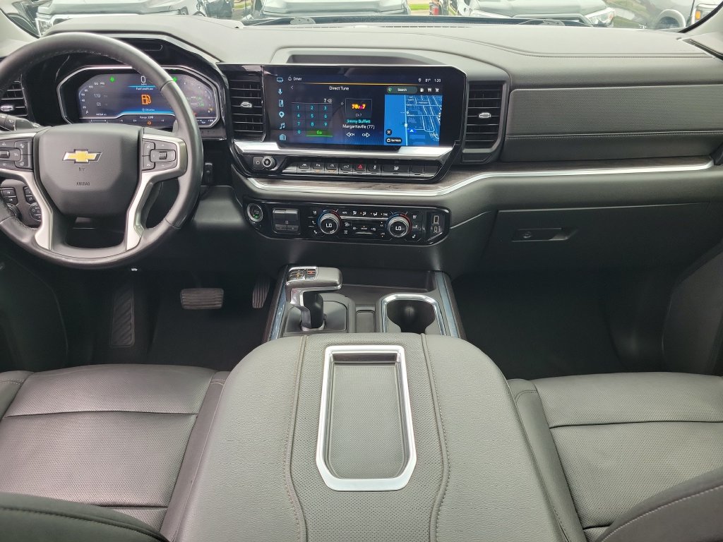 Used 2022 Chevrolet Silverado 1500 LTZ w/ LTZ Convenience Package II AWD/4WD image 11