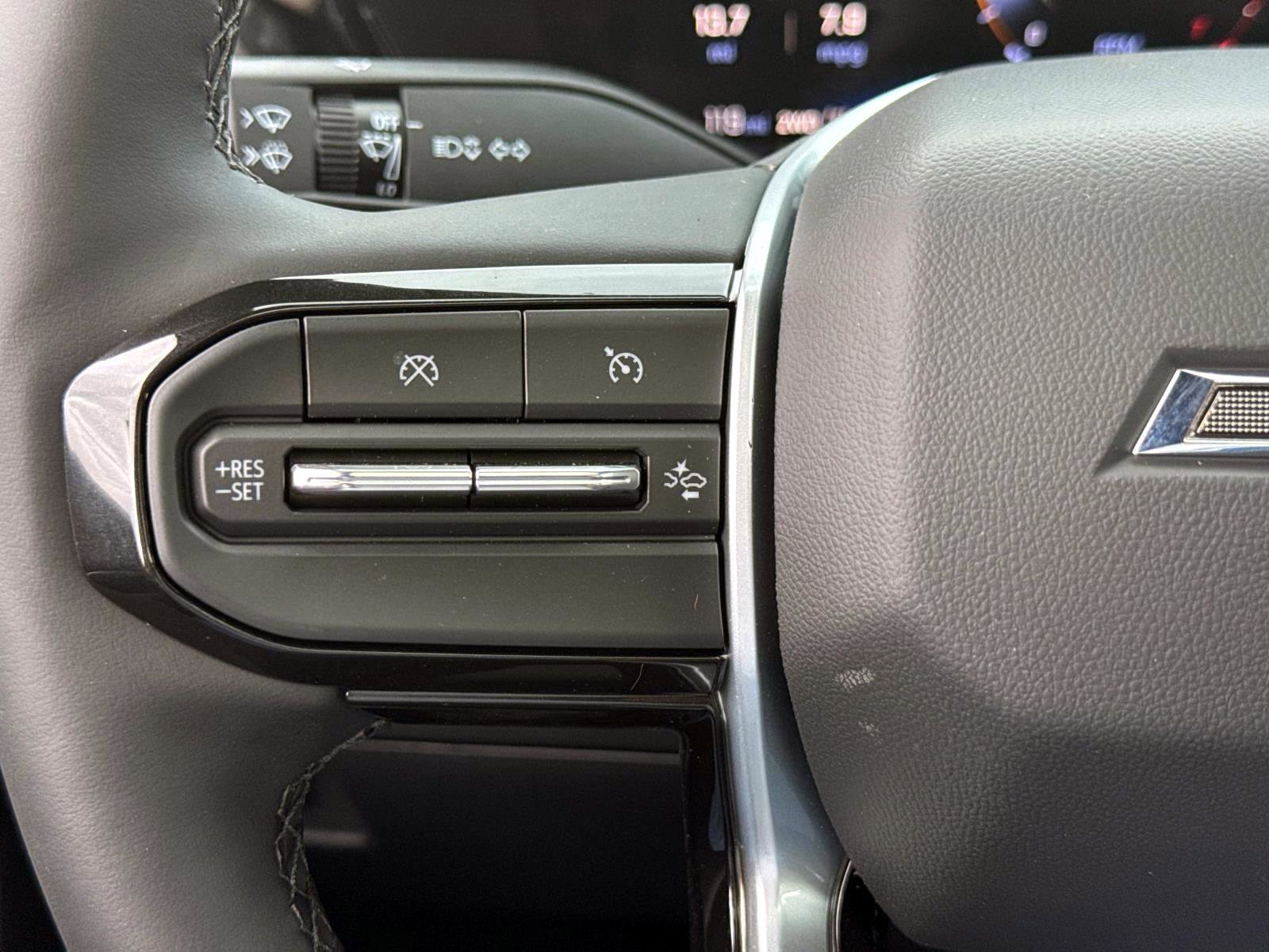 New 2026 Chevrolet Colorado ZR2 w/ Technology Package image 24