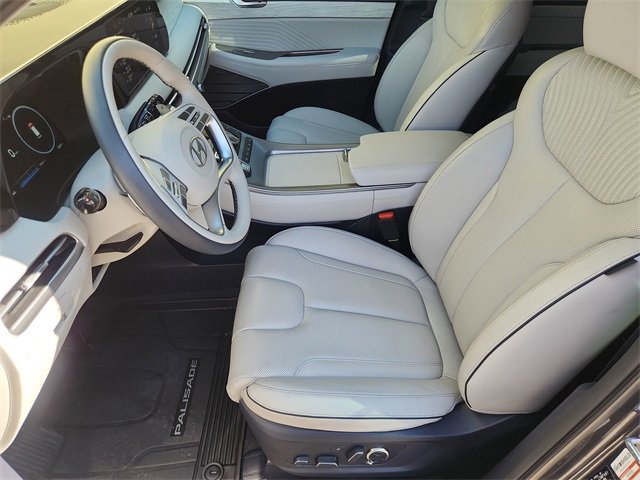 Used 2024 Hyundai Palisade Calligraphy image 20