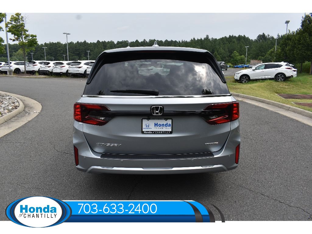 New 2026 Honda Odyssey Touring image 6