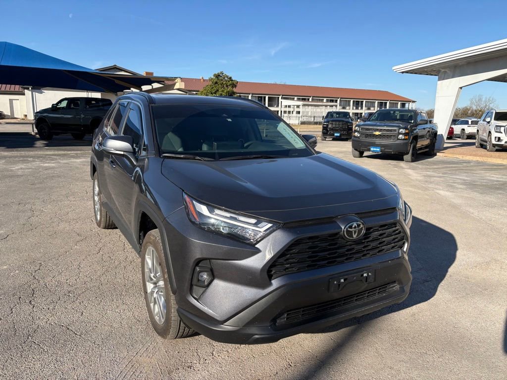 Used 2025 Toyota RAV4 XLE Premium image 3