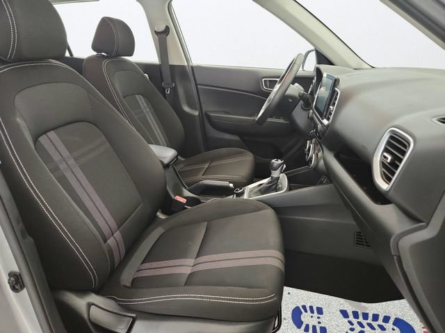 Used 2025 Hyundai Venue SEL FWD image 27
