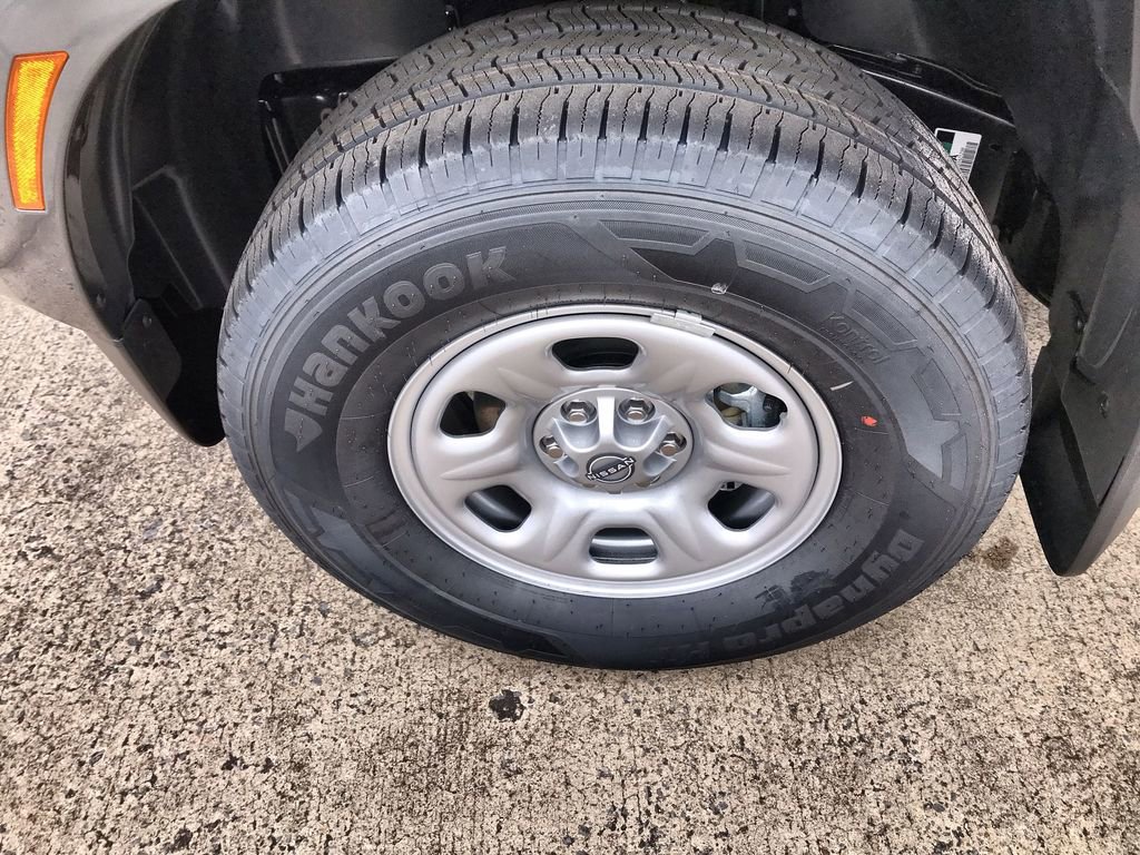 New 2026 Nissan Frontier S image 10