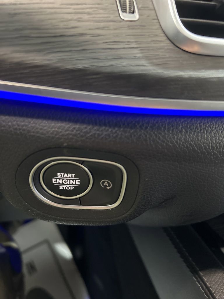 Used 2020 Mercedes-Benz GLS 450 4MATIC image 36