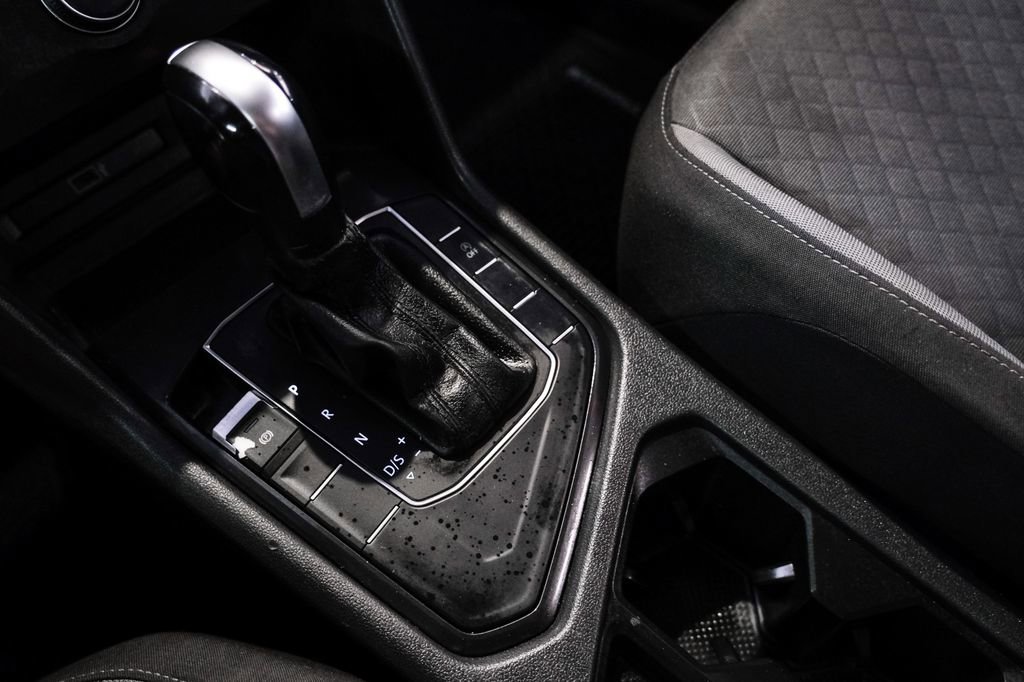 Used 2018 Volkswagen Tiguan S image 24