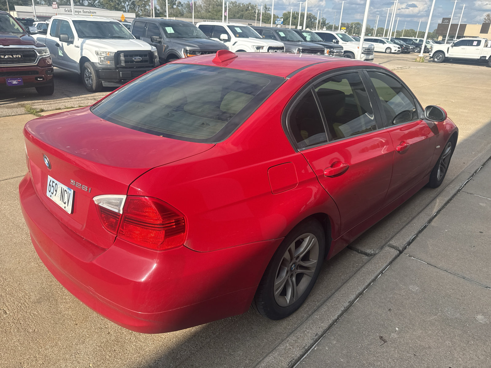 Used 2008 BMW 328i Sedan RWD image 6