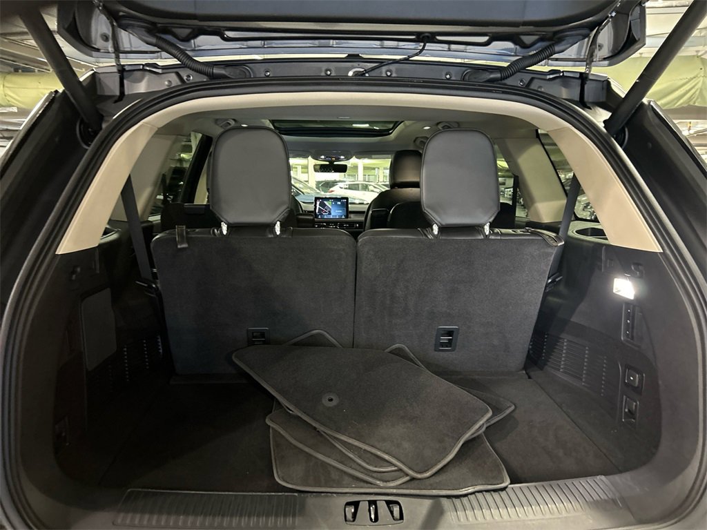 Used 2023 Lincoln Aviator AWD w/ Premium Package image 29