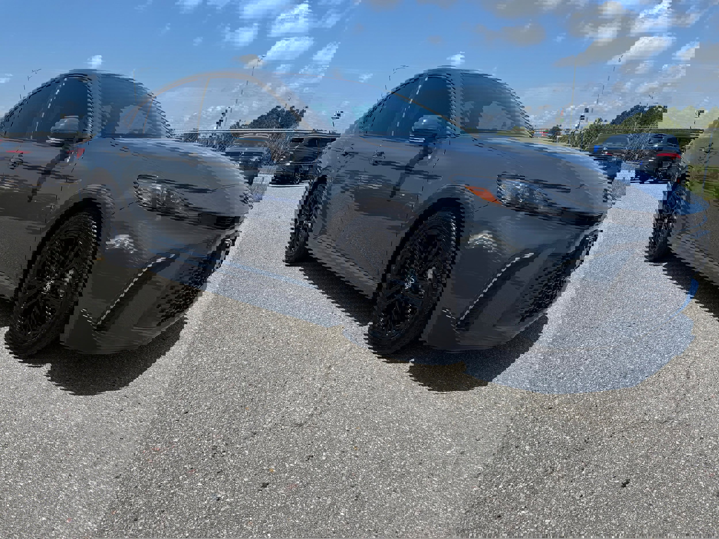Used 2025 Toyota Camry SE image 1